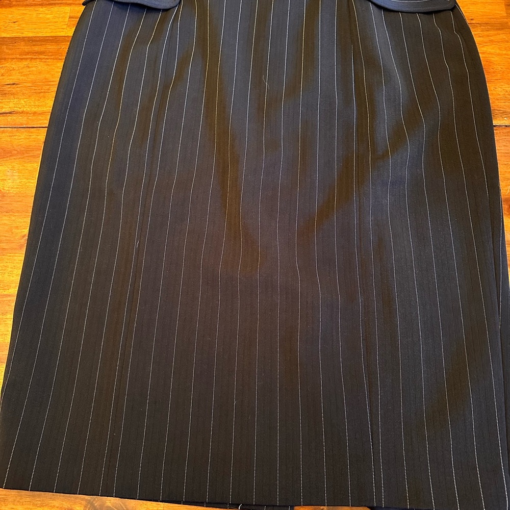 Pin striped skirt